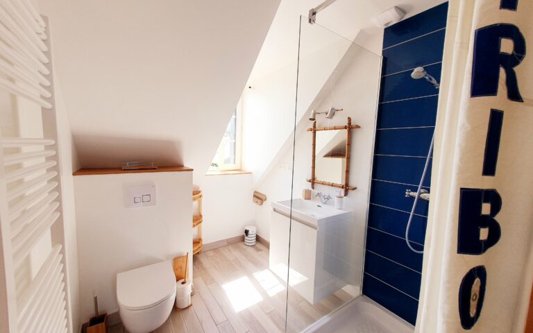 Salle de bain d'un gîte 4 personnes de Ty Kabiten