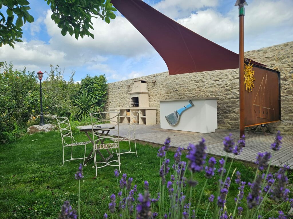 Terrasse extérieure pour barbecue, coktail, apéritif